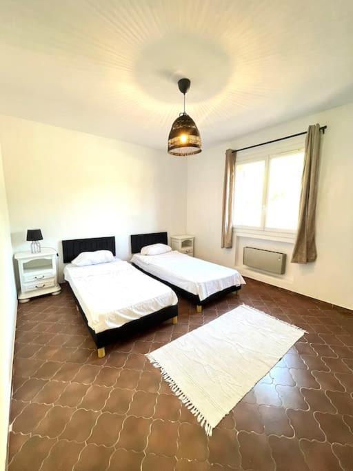 Appartement Proche Aeroport Marseille Marignane - Studio Confortable - Logement Ideal - Hebergement Tout Equipe Rognac Eksteriør bilde