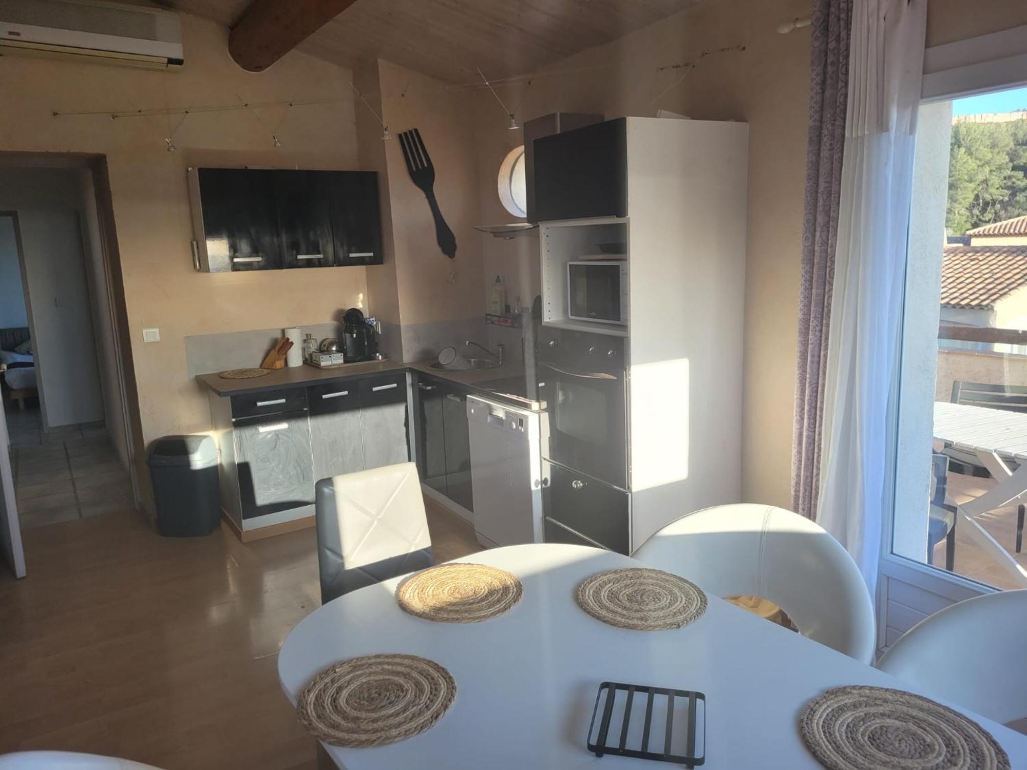 Appartement Proche Aeroport Marseille Marignane - Studio Confortable - Logement Ideal - Hebergement Tout Equipe Rognac Eksteriør bilde